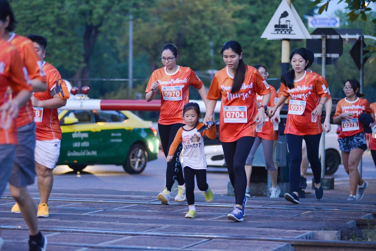 กิจกรรม เดิน-วิ่ง Ramathibodi Nurse Fun Run 4.5km.